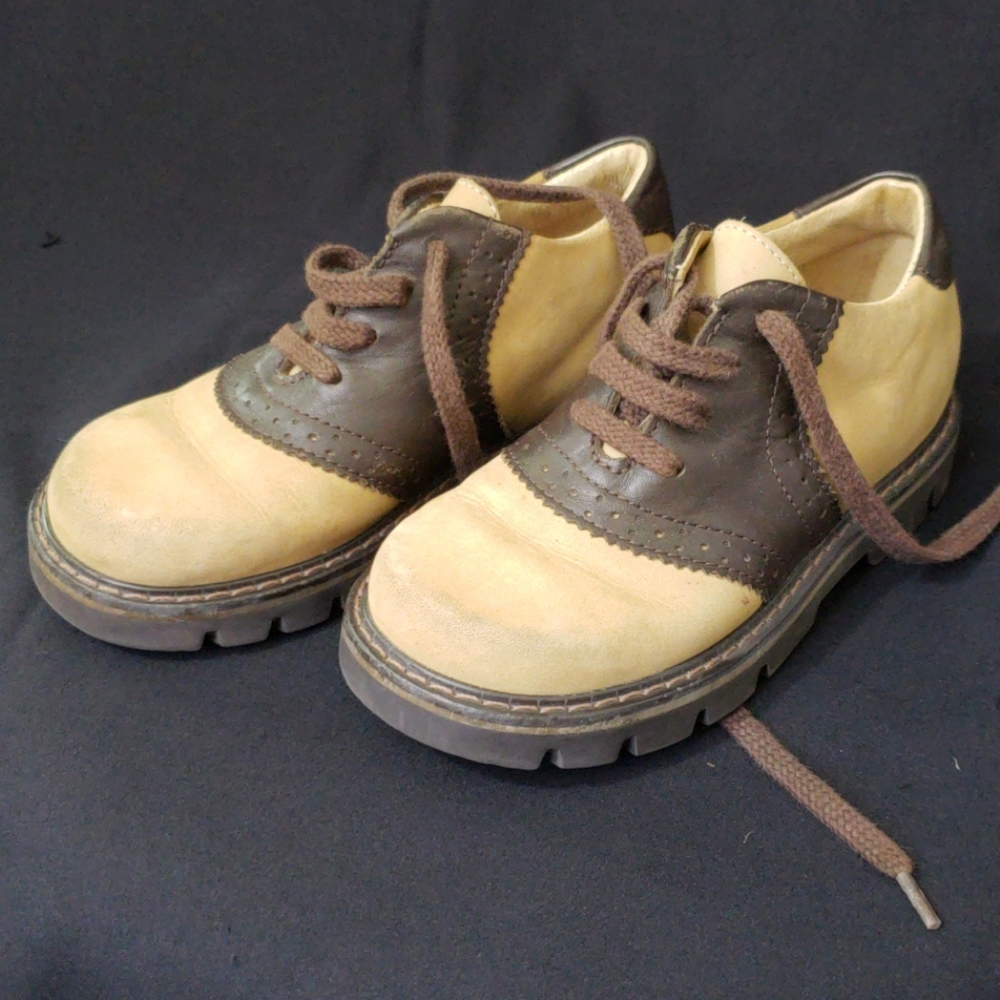 Elefanten brown dress shoe